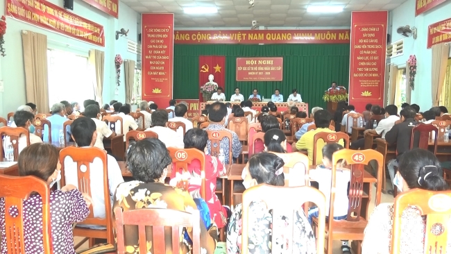 Đại biểu hội đồng nhân dân 3 cấp tiếp xúc cử tri xã Hưng Phú