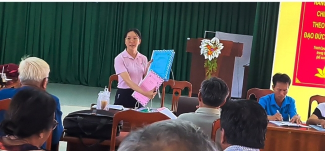Tập huấn nghiệp vụ Ban quản lý tổ tiết kiệm và vay vốn tại xã Long Hưng