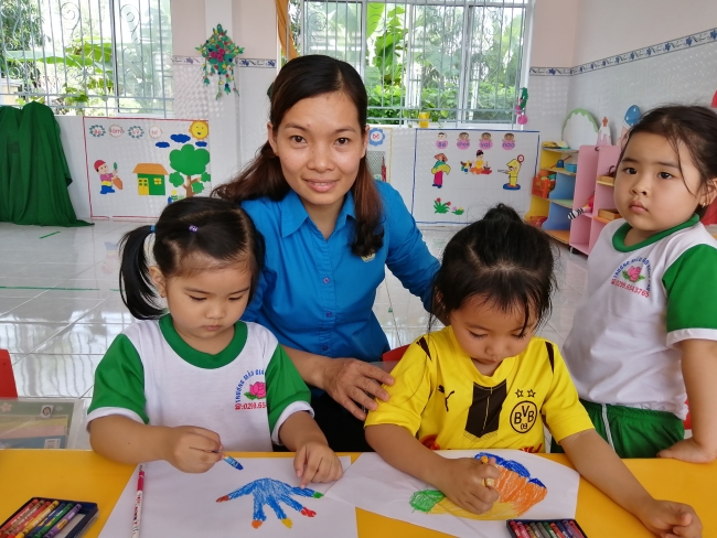 Phóng sự: Nguyễn Thị Mộng Thùy, cô giáo tâm huyết, giỏi nghề và có lòng yêu thương trẻ nhỏ
