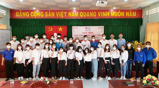 Huyện đoàn Mỹ Tú tổ chức họp mặt sinh viên nhân dịp Xuân Nhâm Dần 2022