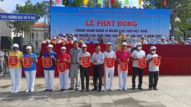 Huyện Mỹ Tú tham gia Lễ phát động tháng hành động vì người cao tuổi Việt Nam và Hội thao người cao tuổi tỉnh Sóc Trăng lần thứ 23 năm 2022