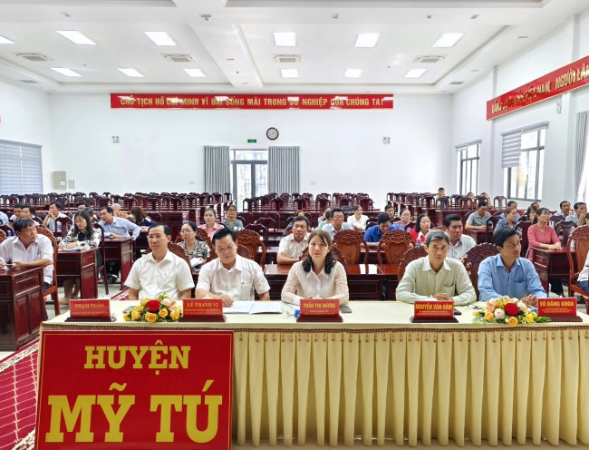 Hội nghị trực tuyến tập huấn “chuyển đổi số và trí tuệ nhân tạo trong công tác lãnh đạo, quản lý – Cơ hội và thách thức” năm 2025