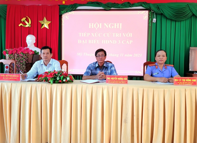 Hội đồng nhân dân 3 cấp tiếp xúc cử tri xã Mỹ Thuận