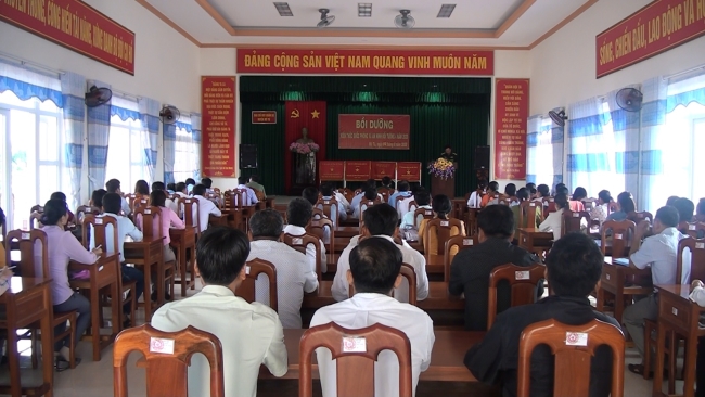 Mỹ Tú - Khai mạc lớp Bồi dưỡng kiến thức Quốc phòng và an ninh đối tượng 4 năm 2020